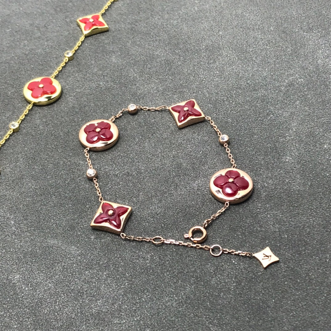¡®Loco¡¯STAR AND SUN CARNELIAN 4 MOTIFS 3 DIAMONDS