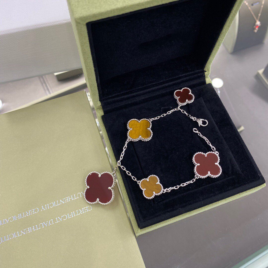 ¡®Loco¡¯CLOVER 5 MOTIFS SIVLER CARNELIAN TIGER EYE BRACELET