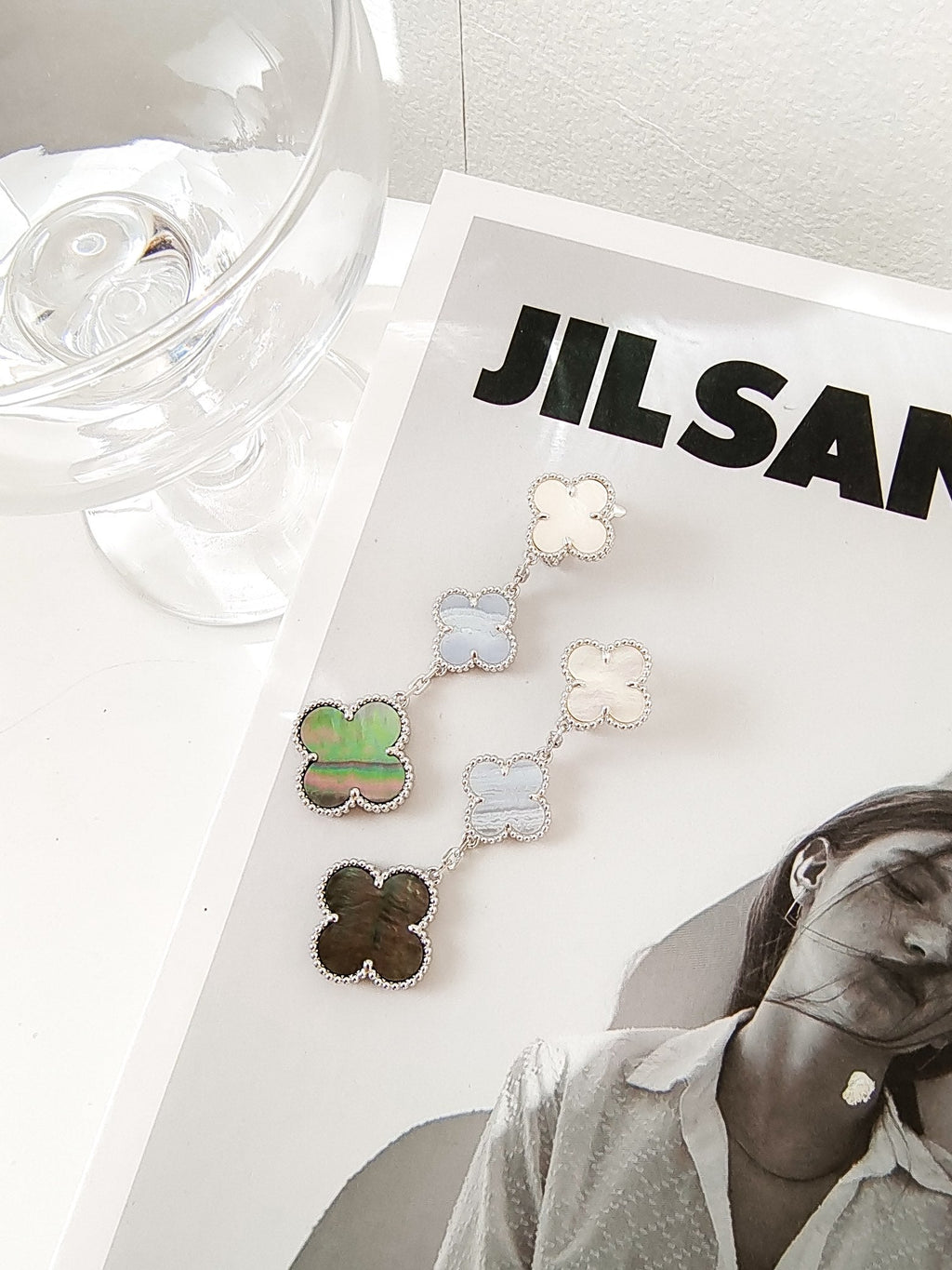 ¡®Loco¡¯CLOVER 3 MOTIFS CHALCEDONY DARK MOP SILVER EARRINGS