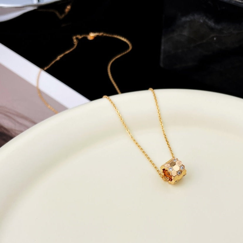 ¡®Loco¡¯BEE MINI PEDANT DIAMOND NECKLACE