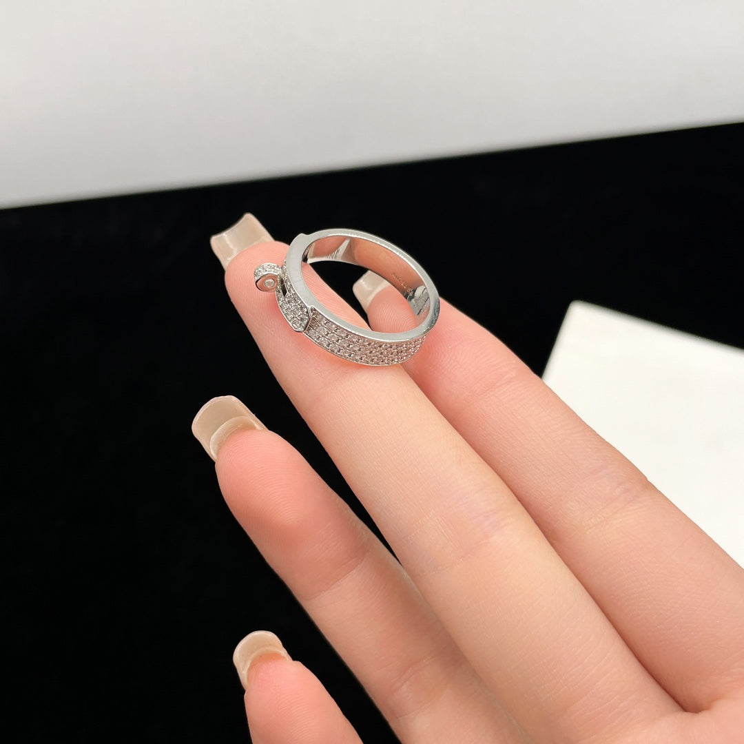 ¡®Loco¡¯KELLY SILVER DIAMOND RING