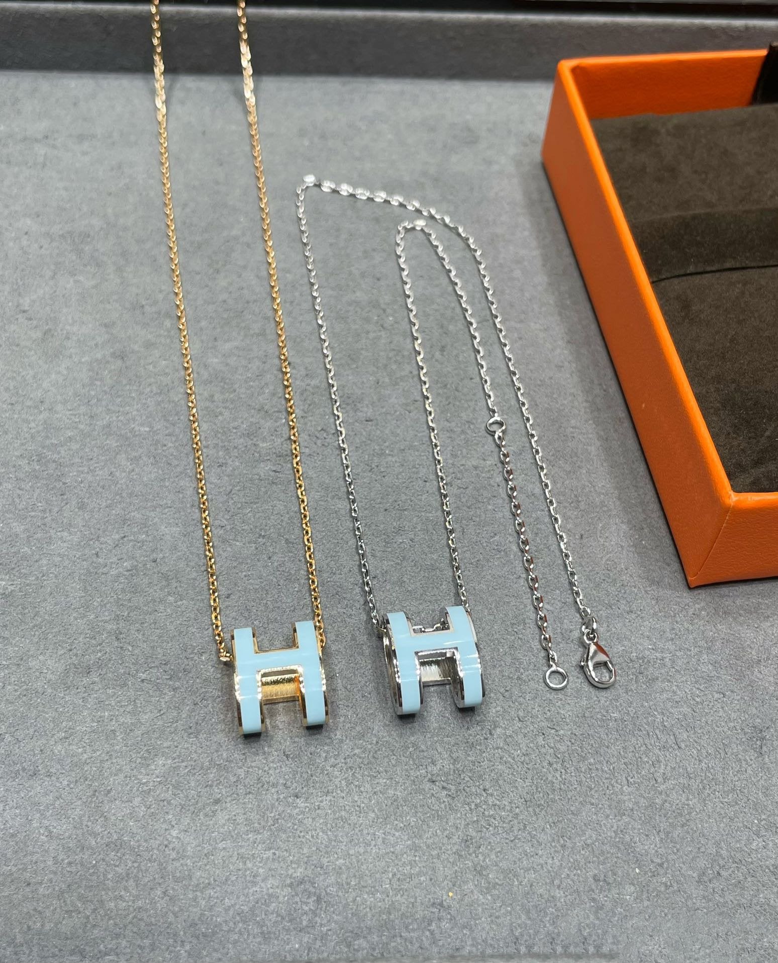 ¡®Loco¡¯POP H SKY BLUE NECKLACE