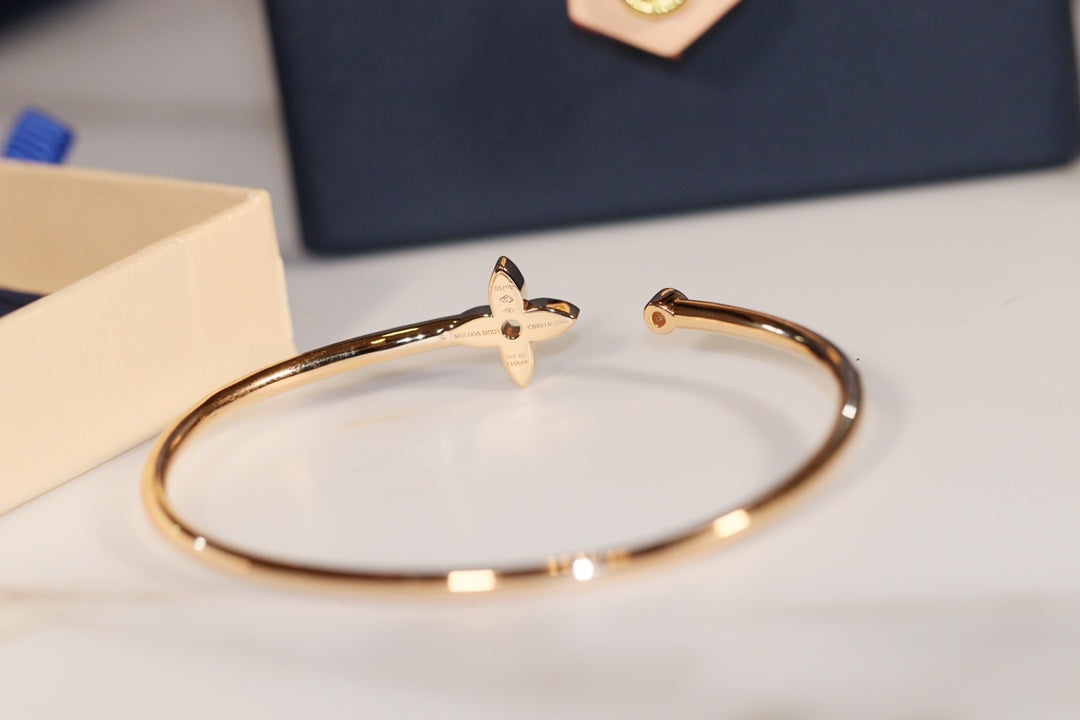 ¡®Loco¡¯IDYLLE GOLD OPEN BRACELET DIAMOND PAVED