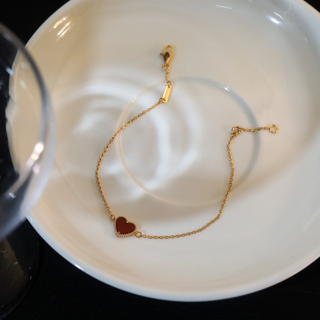 Loco HEART-SHAPED  CARNELIAN SINGLE FLOWER BRACELET