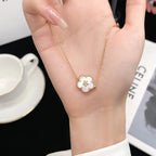 ¡®Loco¡¯LUCKY WHITE MOP PLUM BLOSSOM  BRACELET