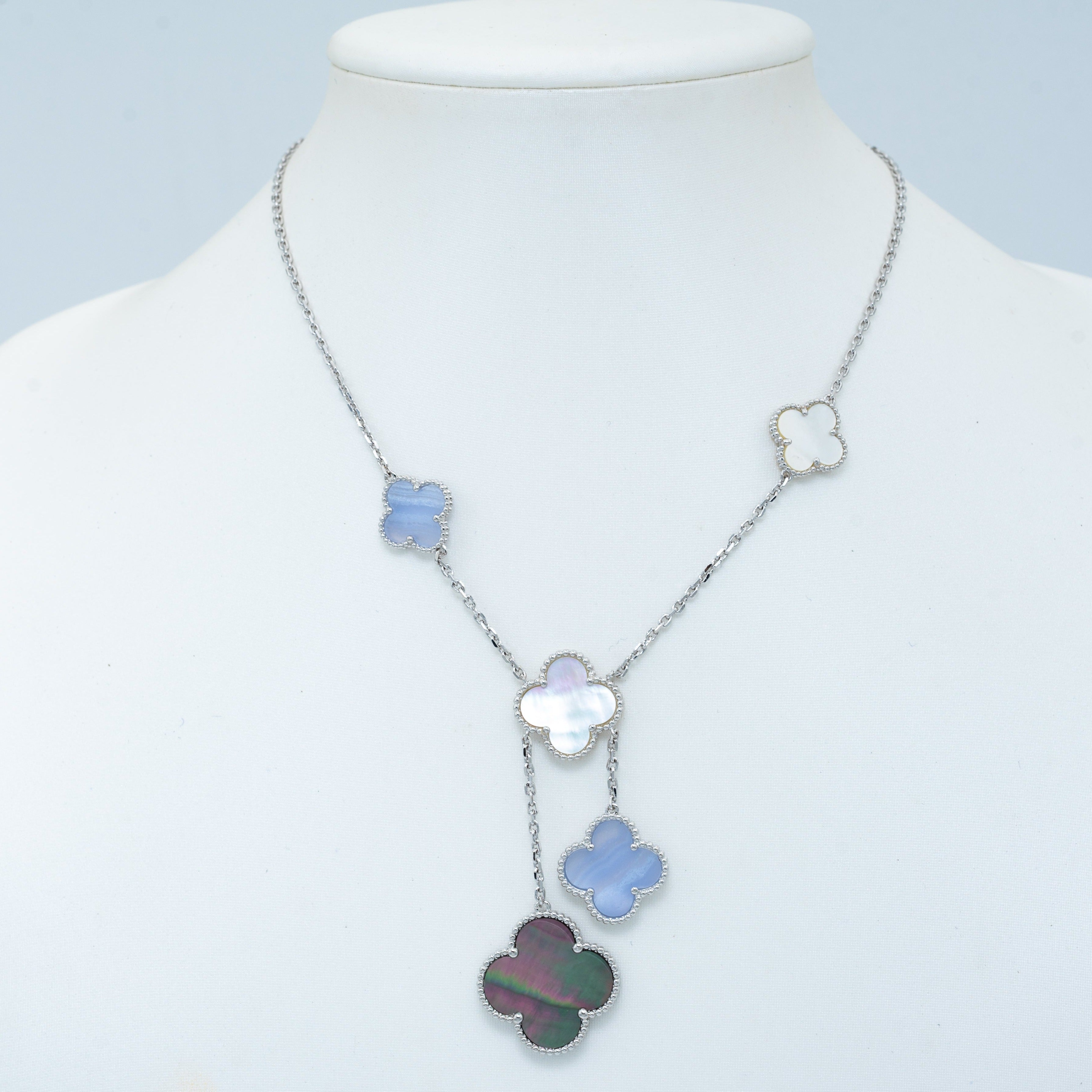 ¡®Loco¡¯CLOVER MOP CHALCEDONY NECKLACE SILVER 6 MOTIF