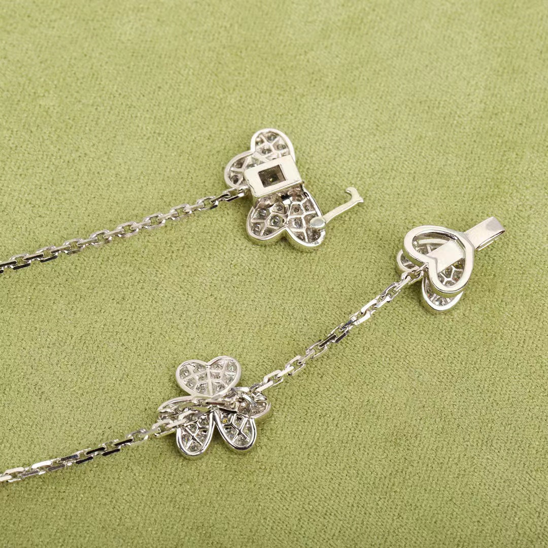 ¡®Loco¡¯FRIVOLE SILVER 9 FLOWERS NECKLACE