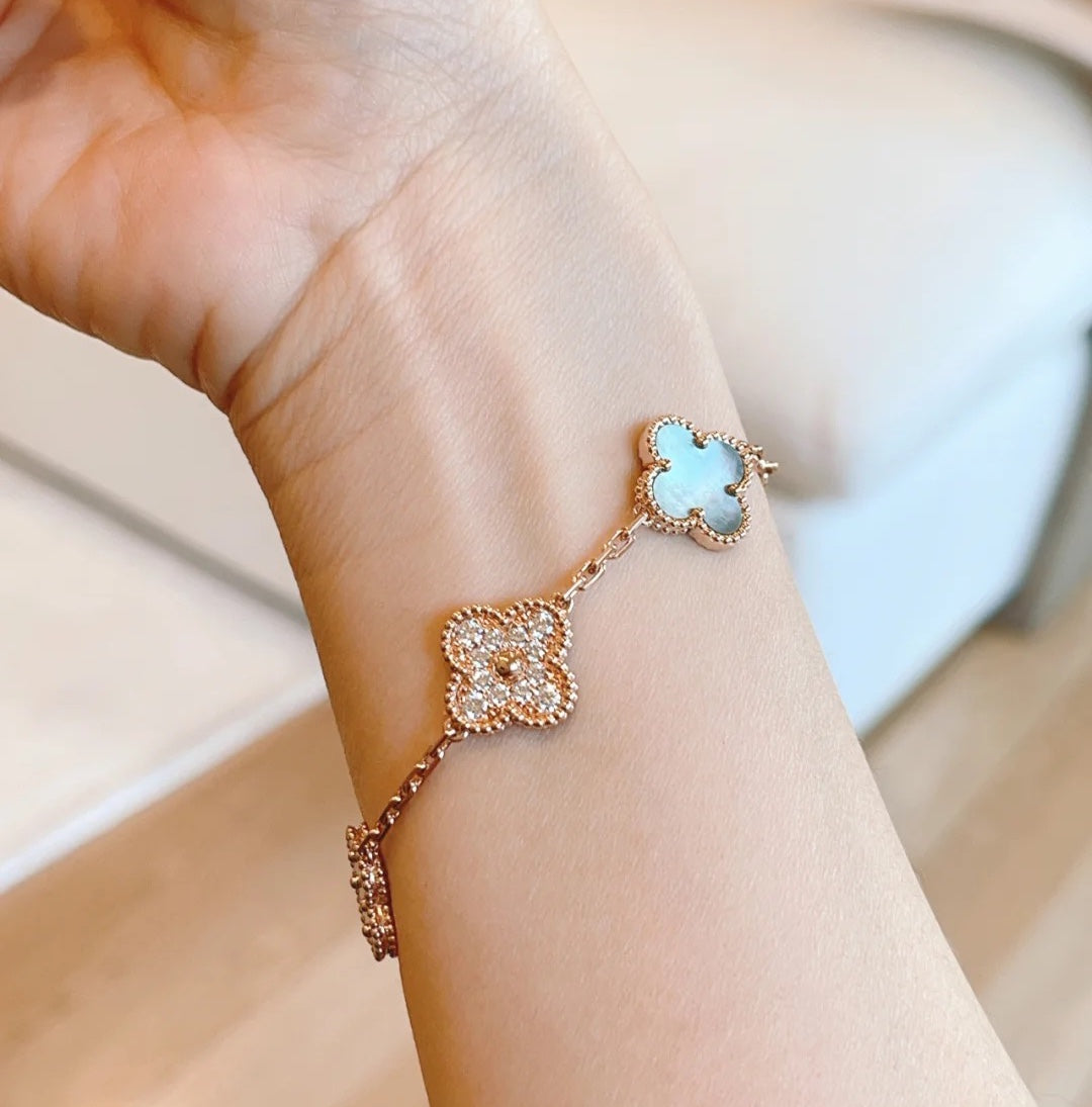 [Loco]New CLOVER 5 MOTIF GRAY MOP BRACELET COLLECTION